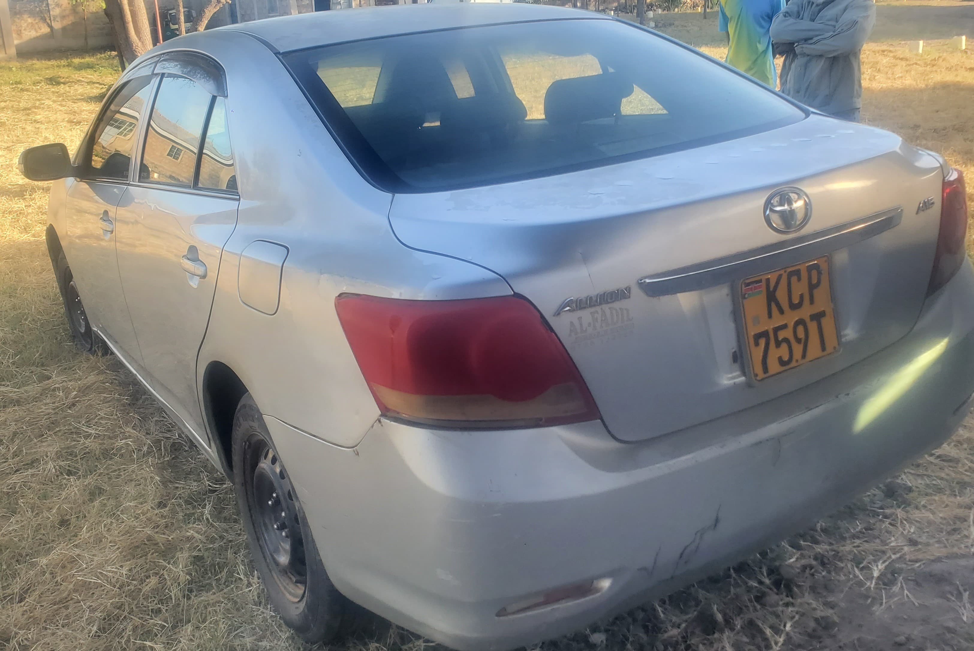 2011 Toyota Saloon KCP 759T